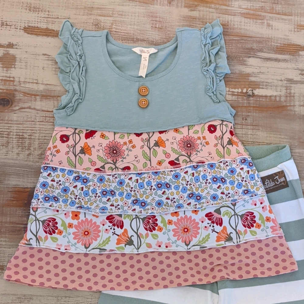Size 8 Matilda Jane set- top and bottoms